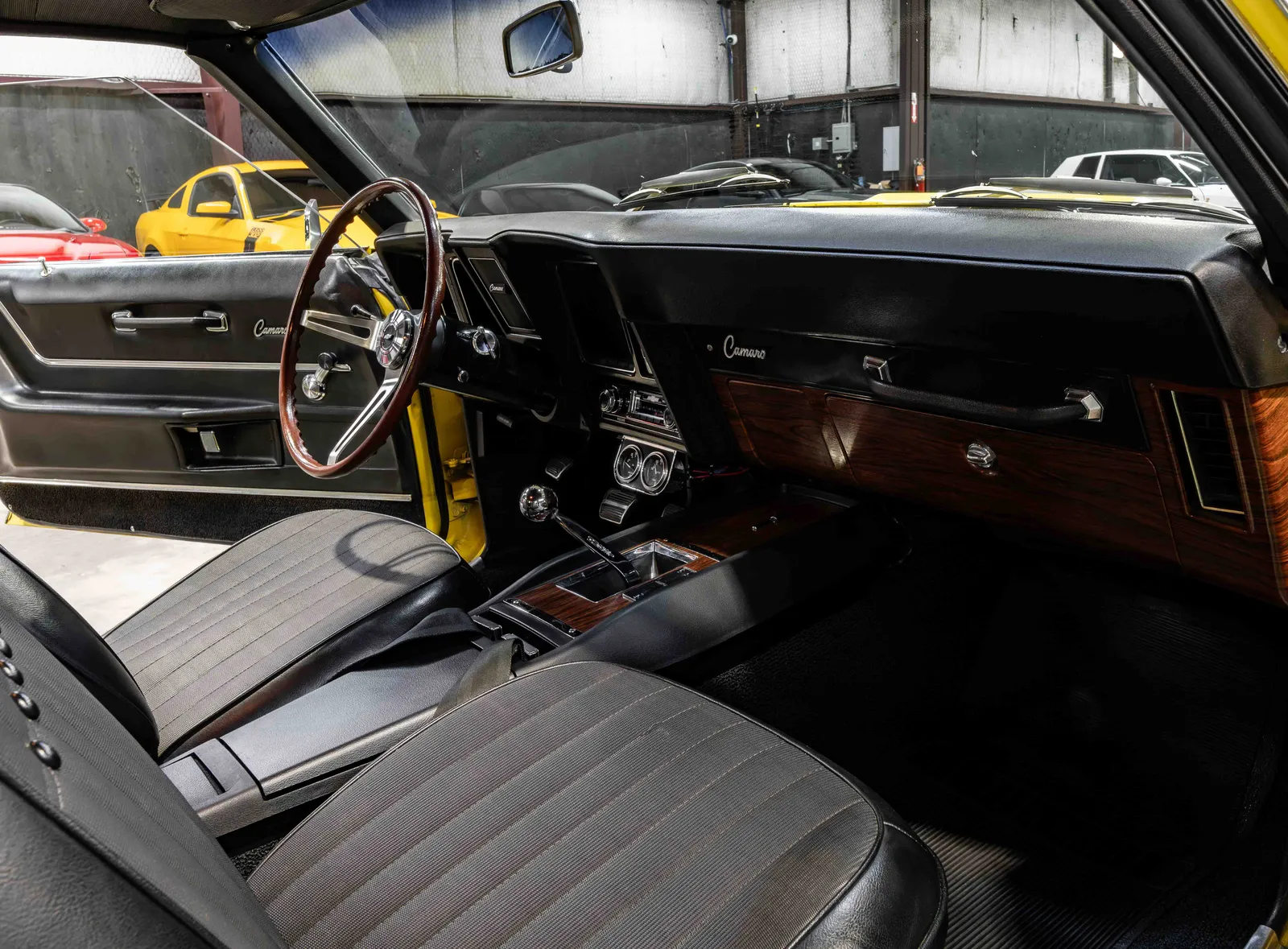 16_Numbers Matching 1969-Chevrolet-Camaro Z28-Yellow-511853--49.jpg